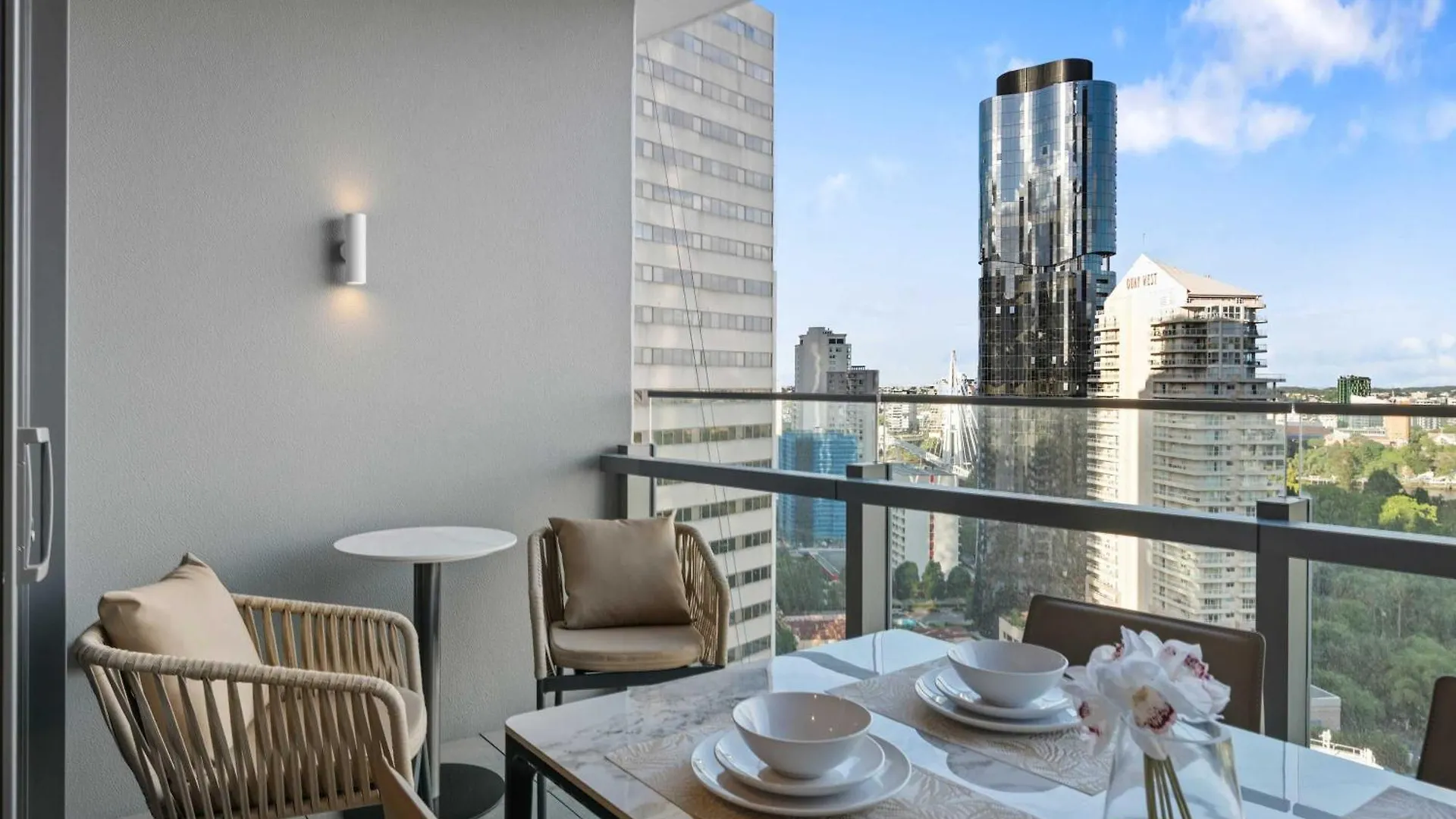 Luxury Retreat Qwr River & City Views ブリスベン アパート